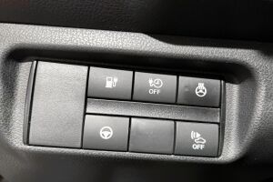 Nissan Leaf esikatselu 12