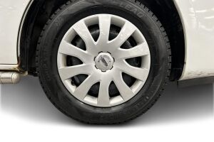 Nissan NV300 esikatselu 25