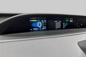 Toyota Prius Plug-in esikatselu 14