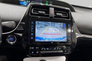 Toyota Prius Plug-in esikatselu 15