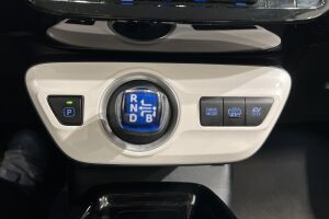 Toyota Prius Plug-in esikatselu 21