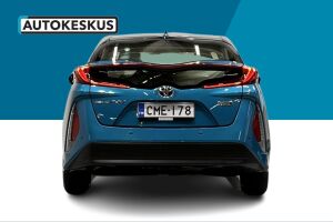 Toyota Prius Plug-in esikatselu 6