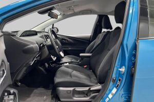Toyota Prius Plug-in esikatselu 9