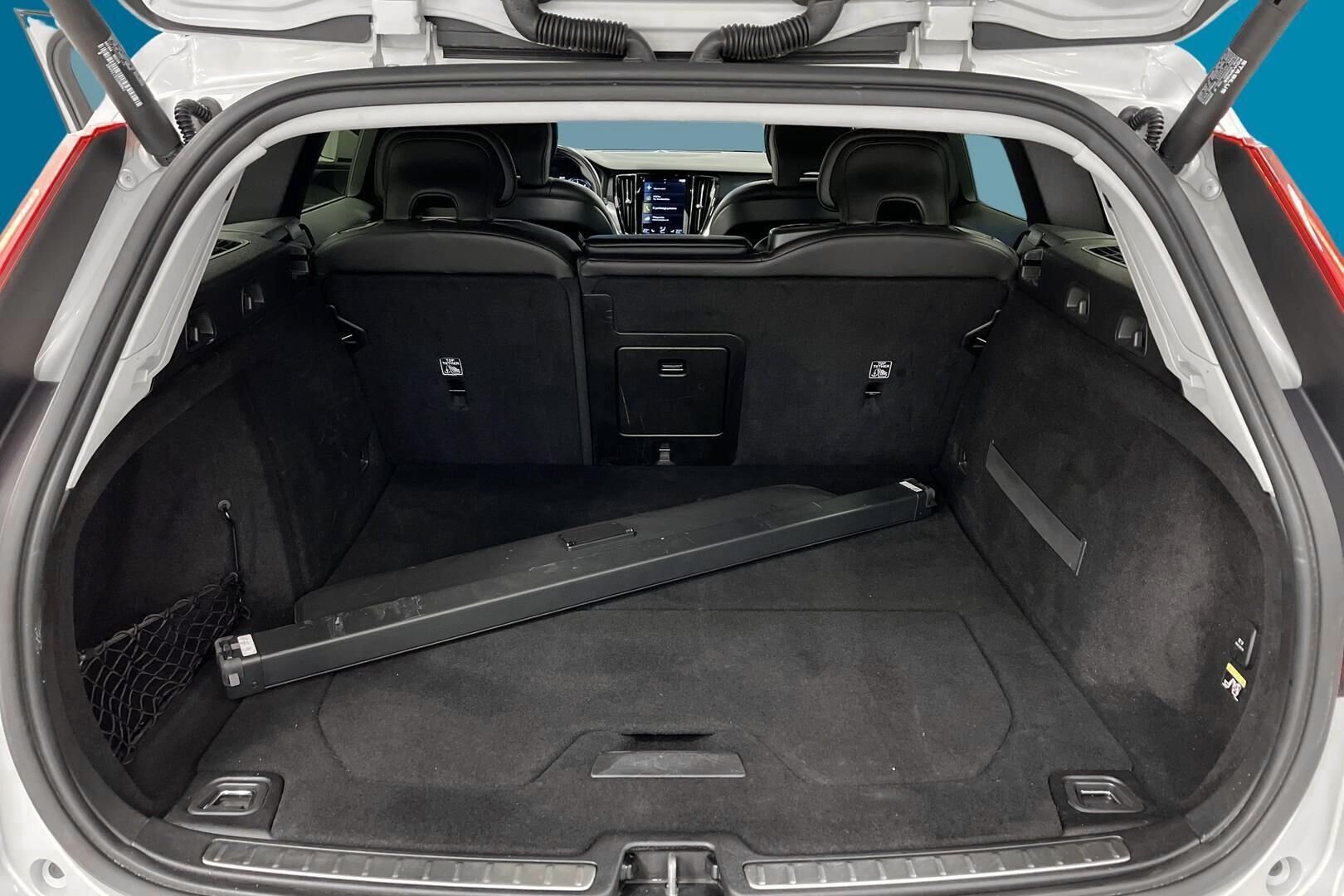 Volvo V60 Cross Country iso kuva 12