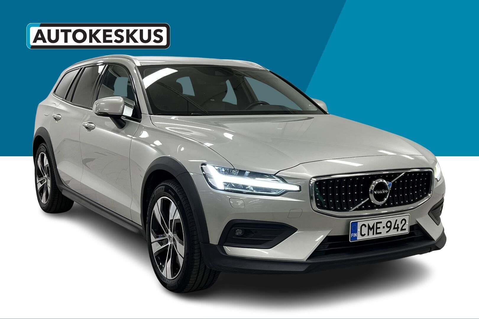 Volvo V60 Cross Country iso kuva 3
