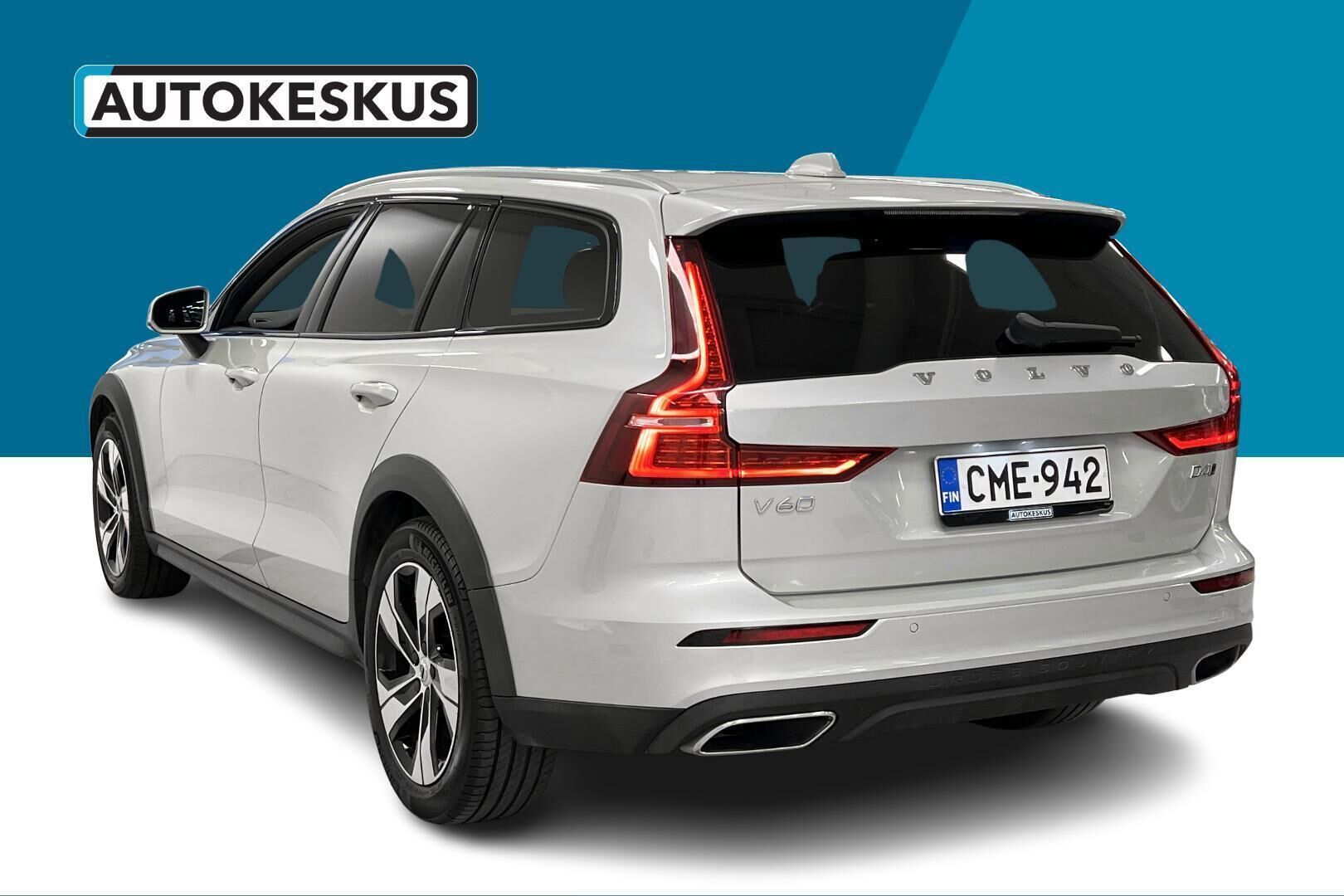 Volvo V60 Cross Country iso kuva 7