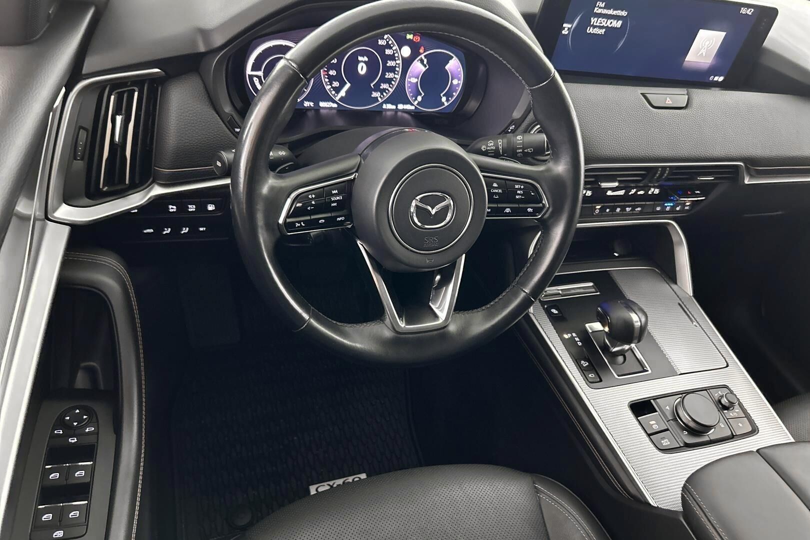 Mazda CX-60 iso kuva 12