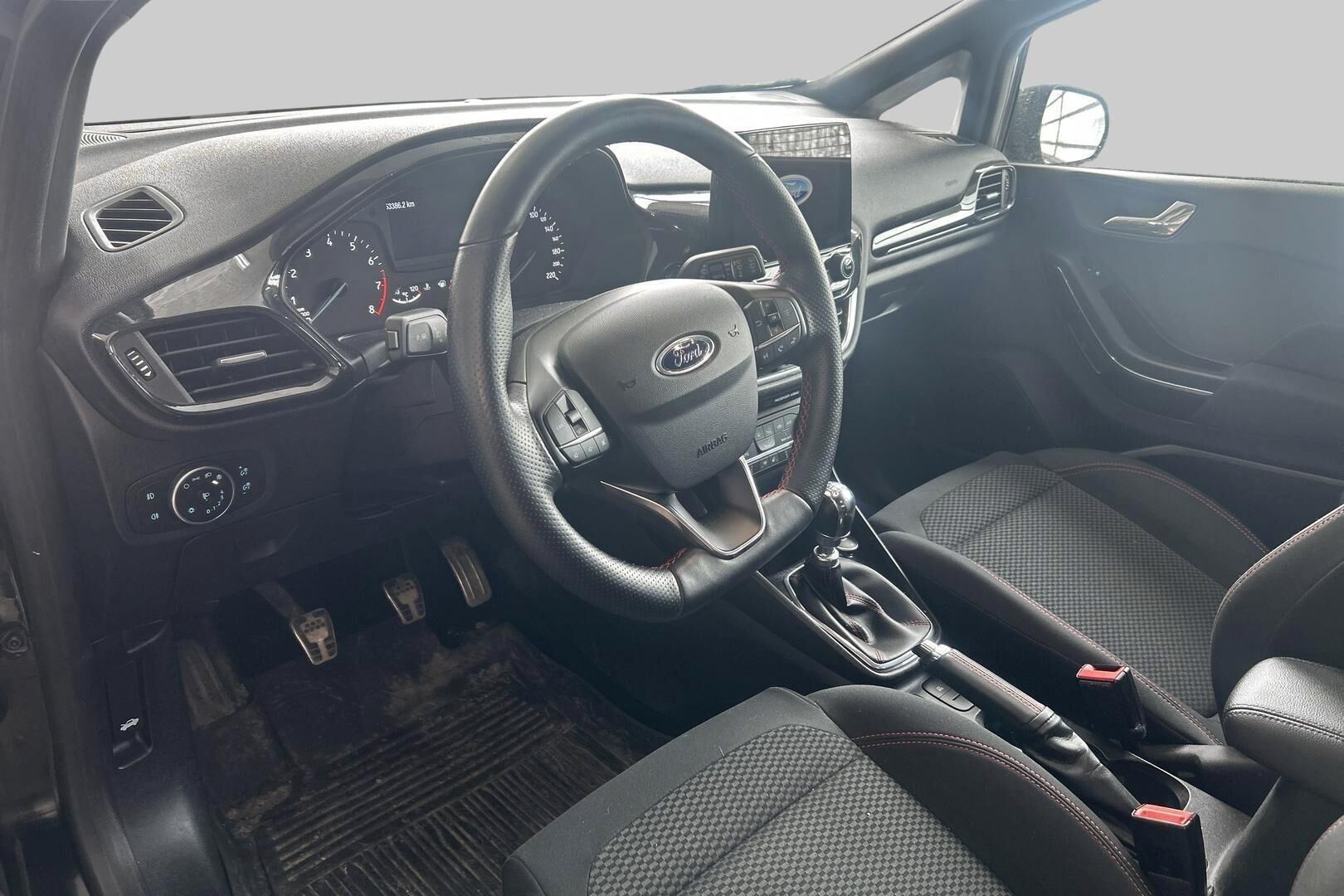 Ford Fiesta iso kuva 2