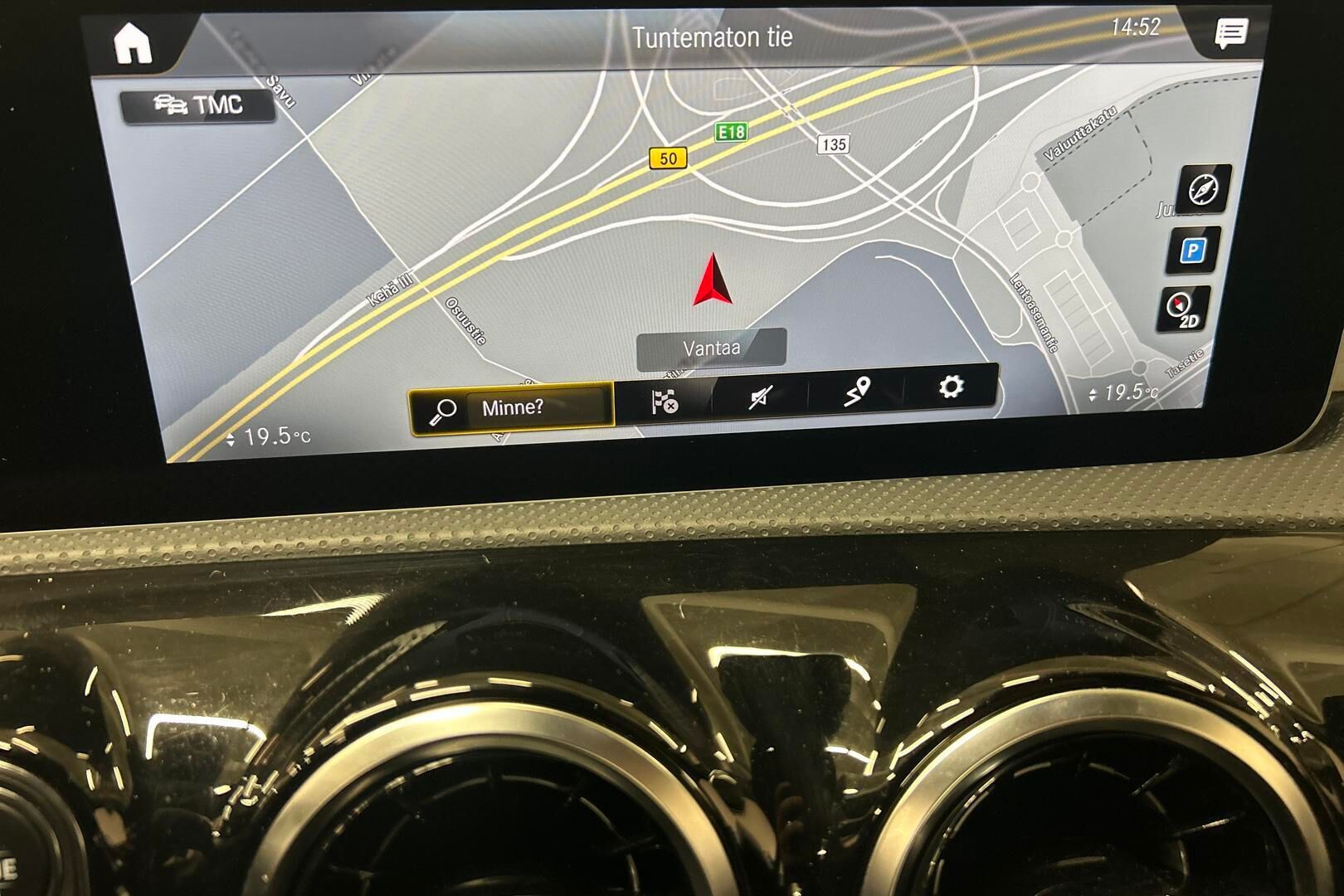 Mercedes-Benz CLA iso kuva 16