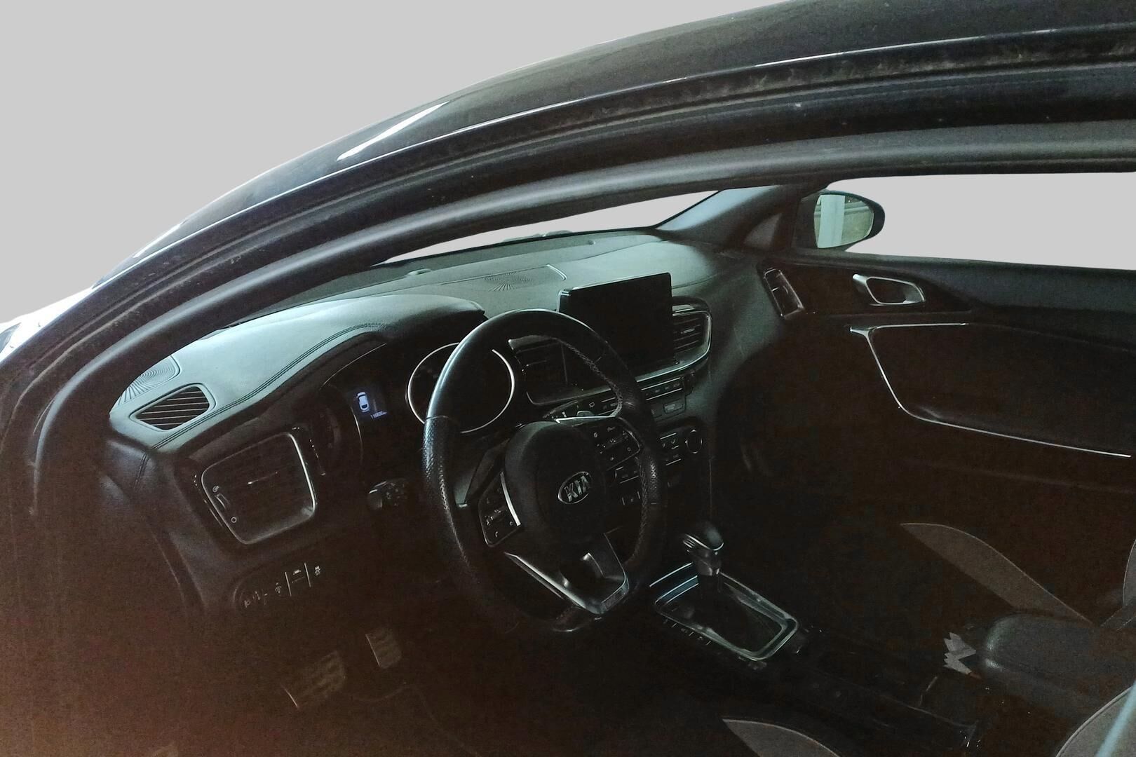 Kia ProCeed iso kuva 2