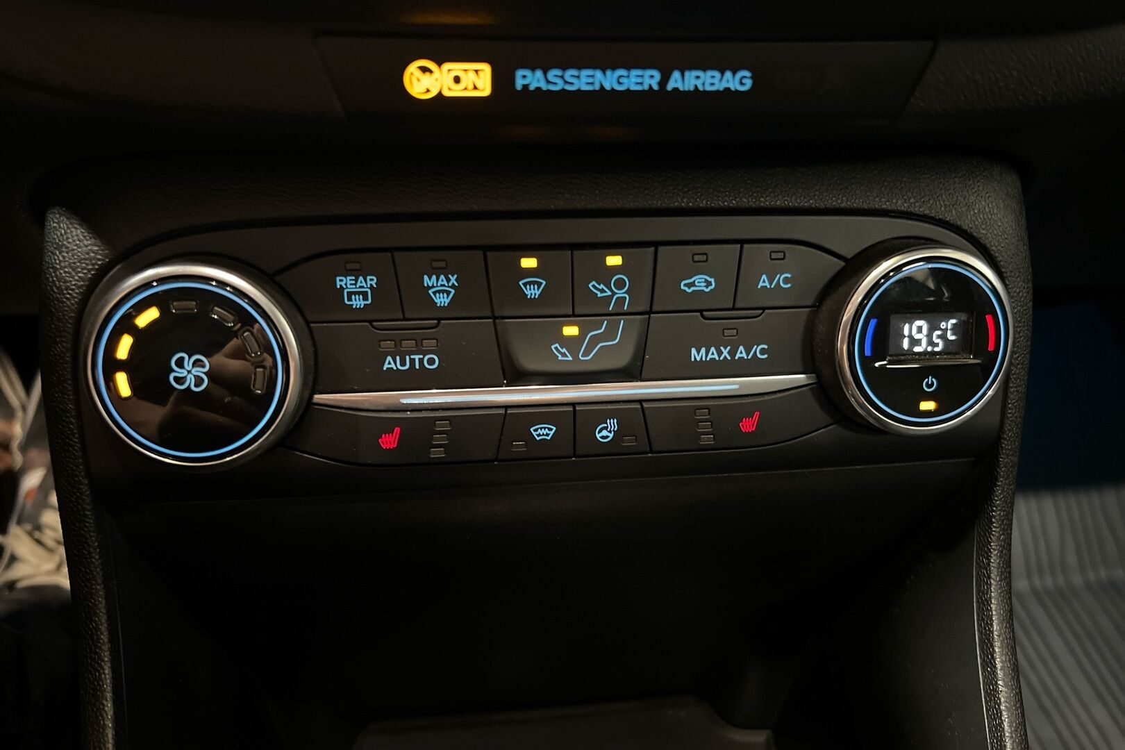 Ford Fiesta iso kuva 13