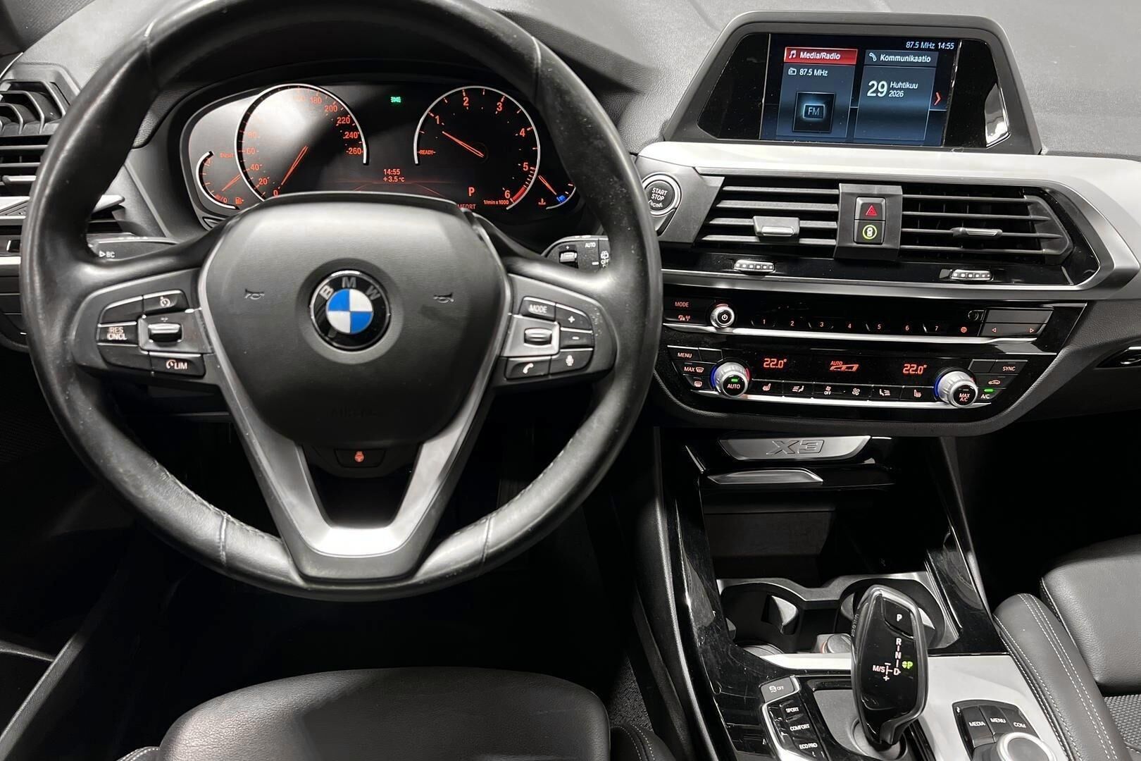 BMW X3 iso kuva 10
