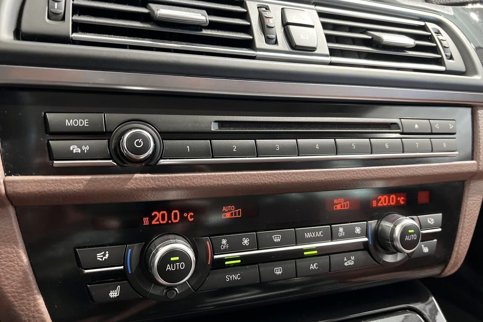 BMW 5-SARJA iso kuva 18