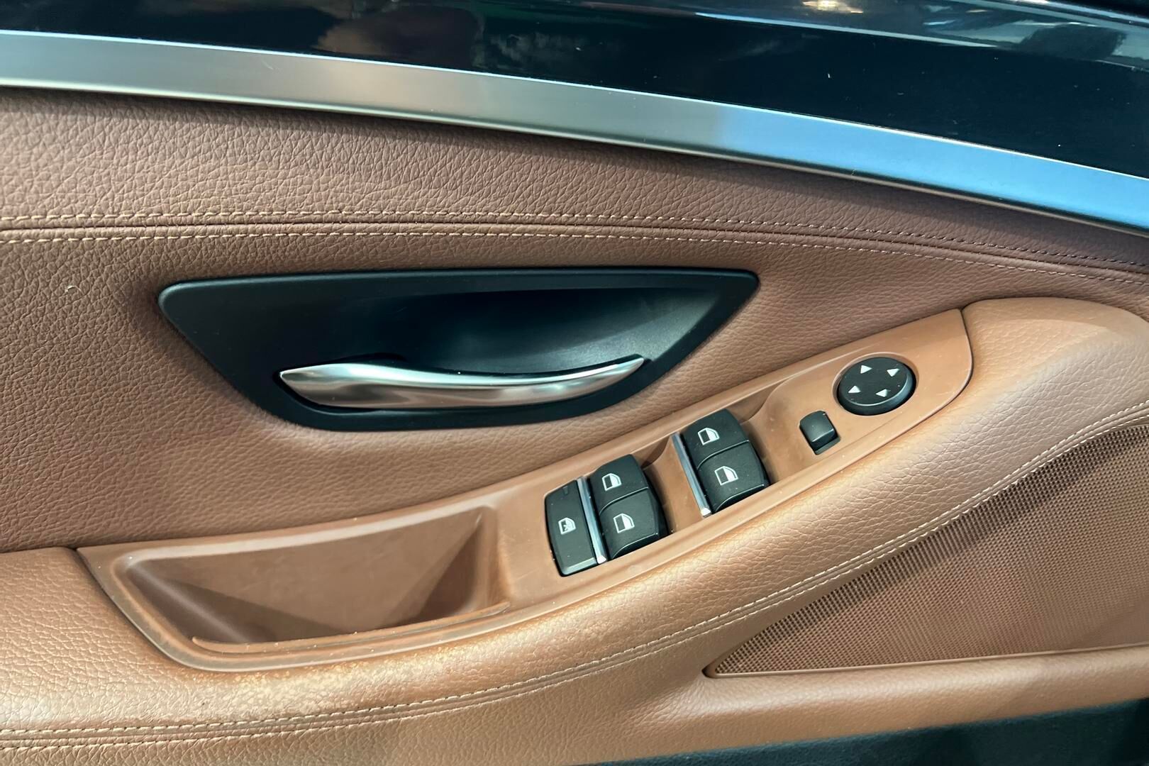 BMW 5-SARJA iso kuva 23