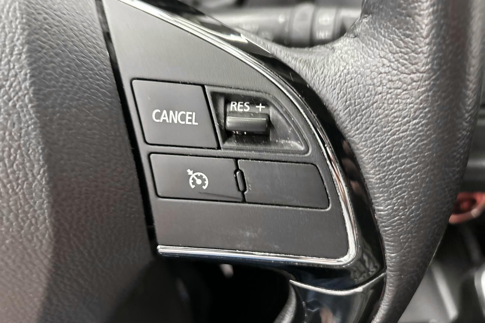 Mitsubishi ASX iso kuva 13