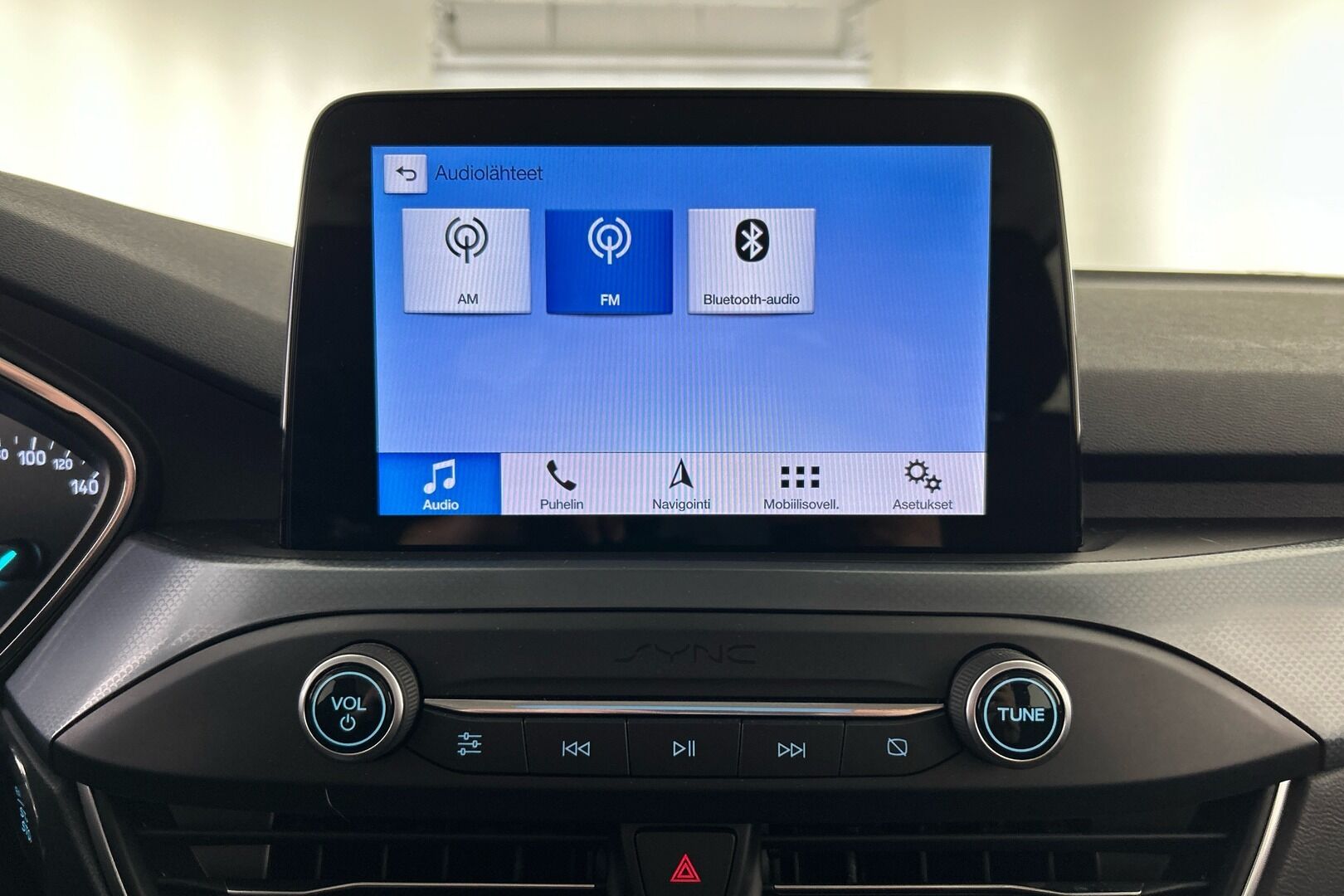Ford Focus iso kuva 24