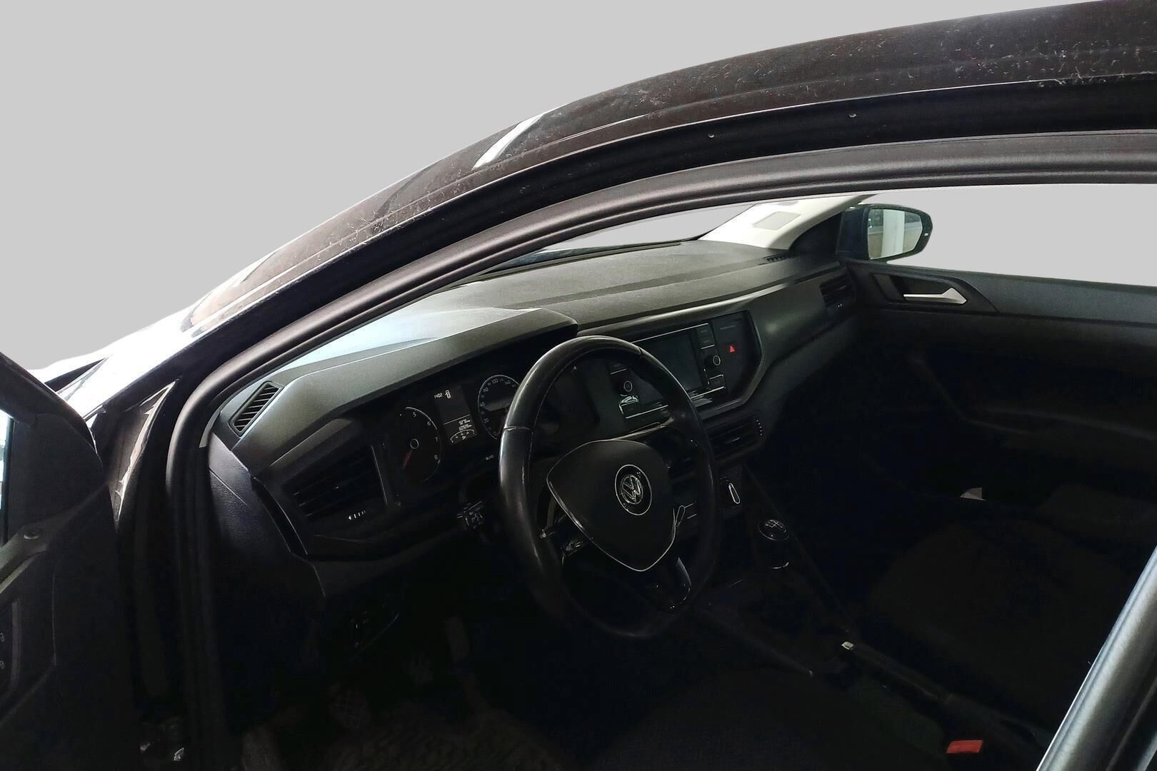 Volkswagen Polo iso kuva 2