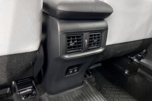 Toyota RAV4 esikatselu 30