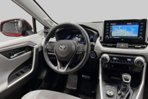 Toyota RAV4 esikatselu 31