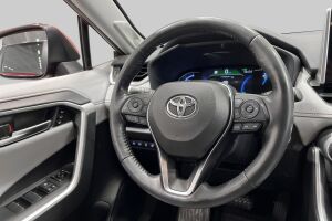 Toyota RAV4 esikatselu 33