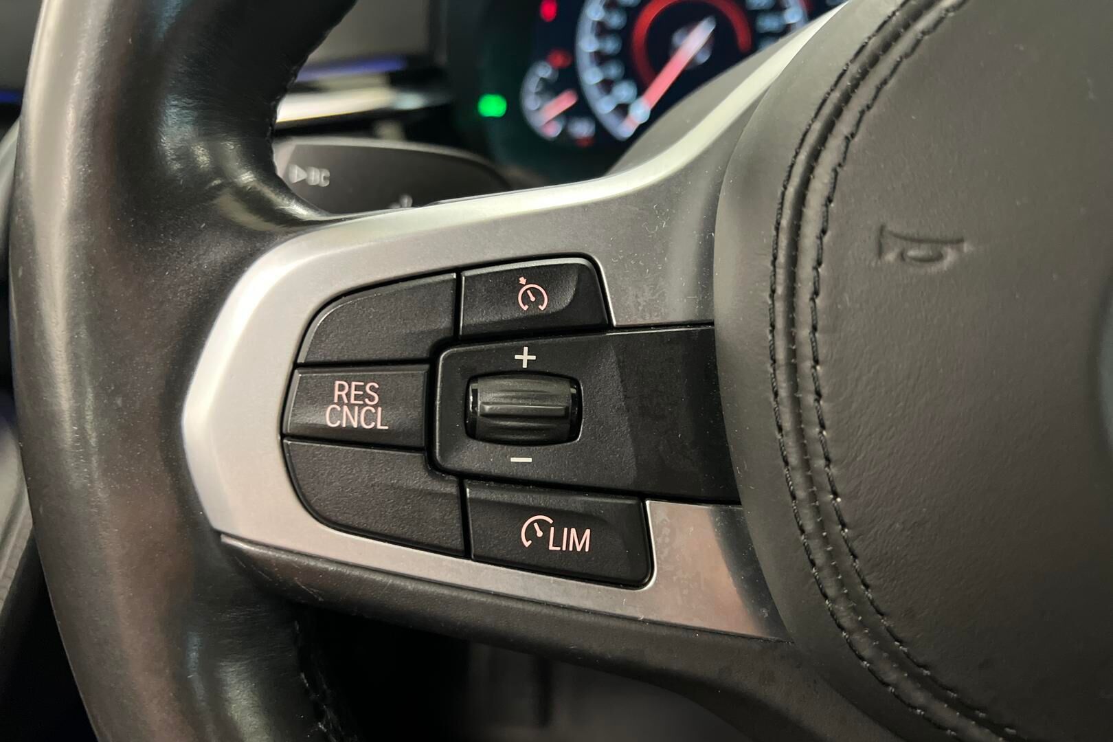 BMW 5-sarja iso kuva 16