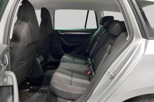 Skoda Octavia esikatselu 8