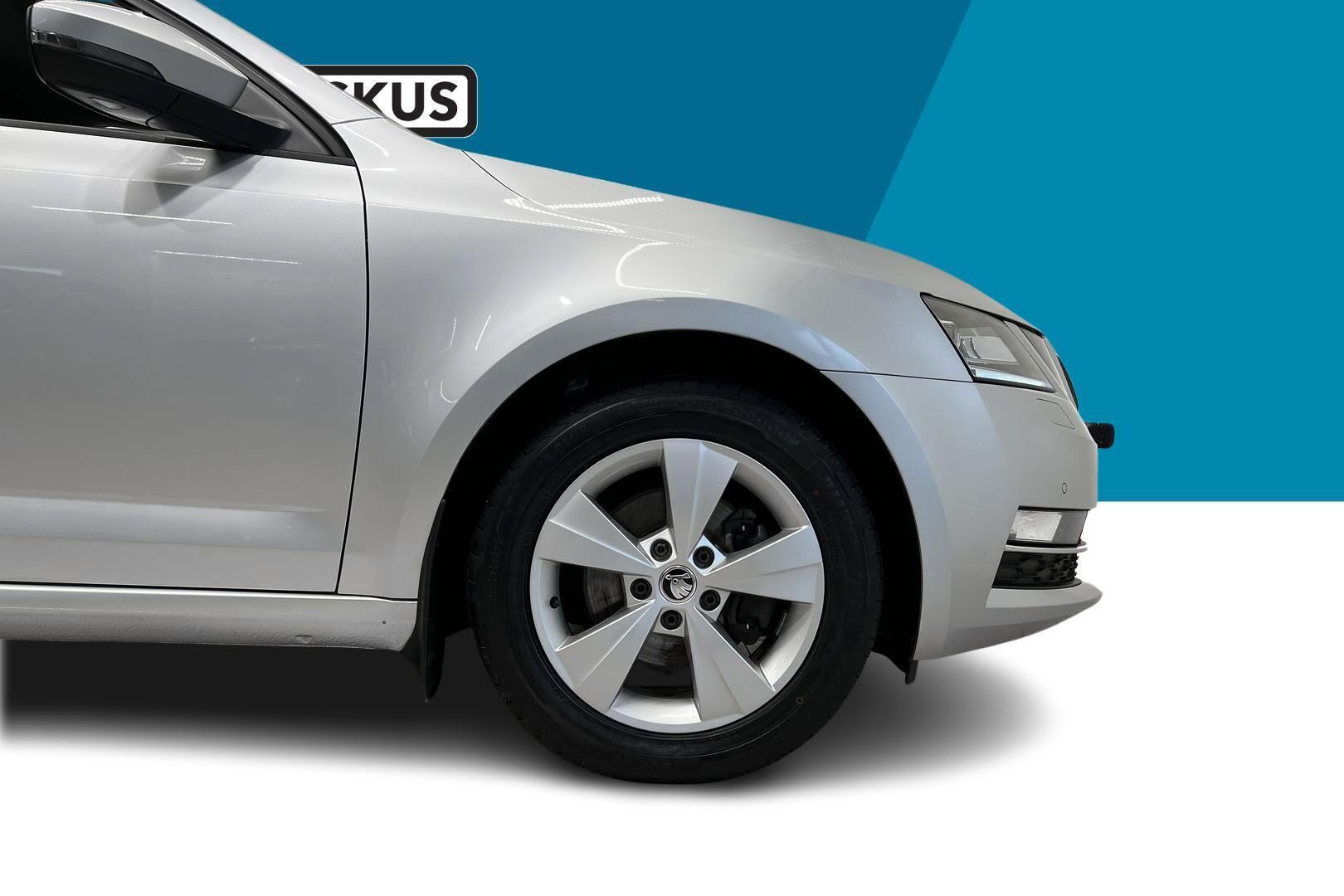 Skoda Octavia iso kuva 10