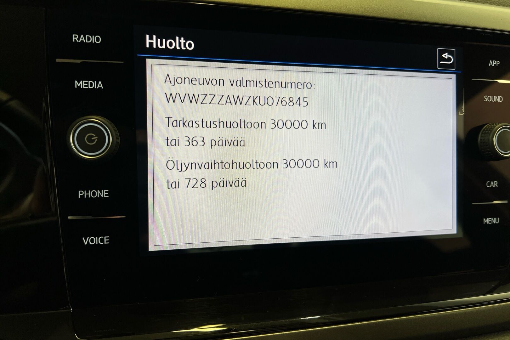 Volkswagen Polo iso kuva 16