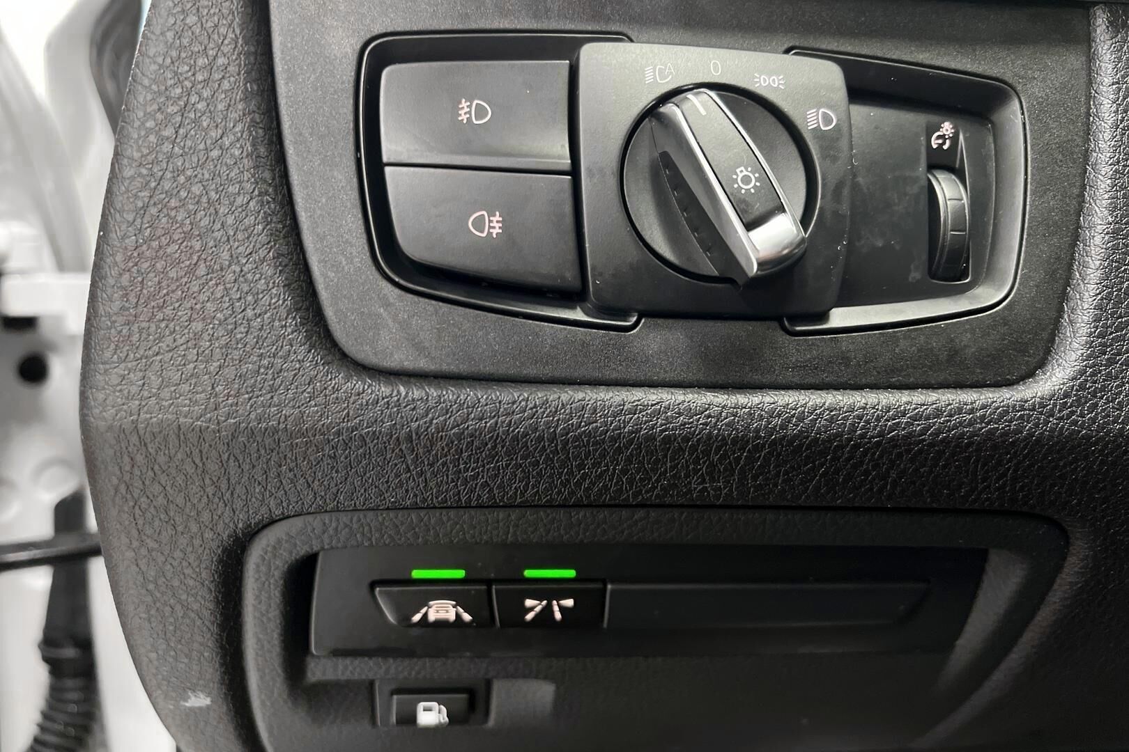 BMW 3-sarja iso kuva 18
