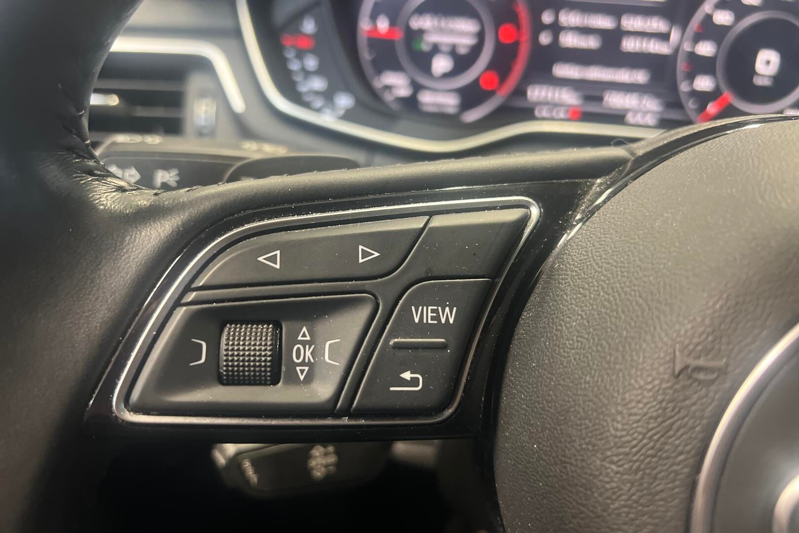 Audi A5 iso kuva 14