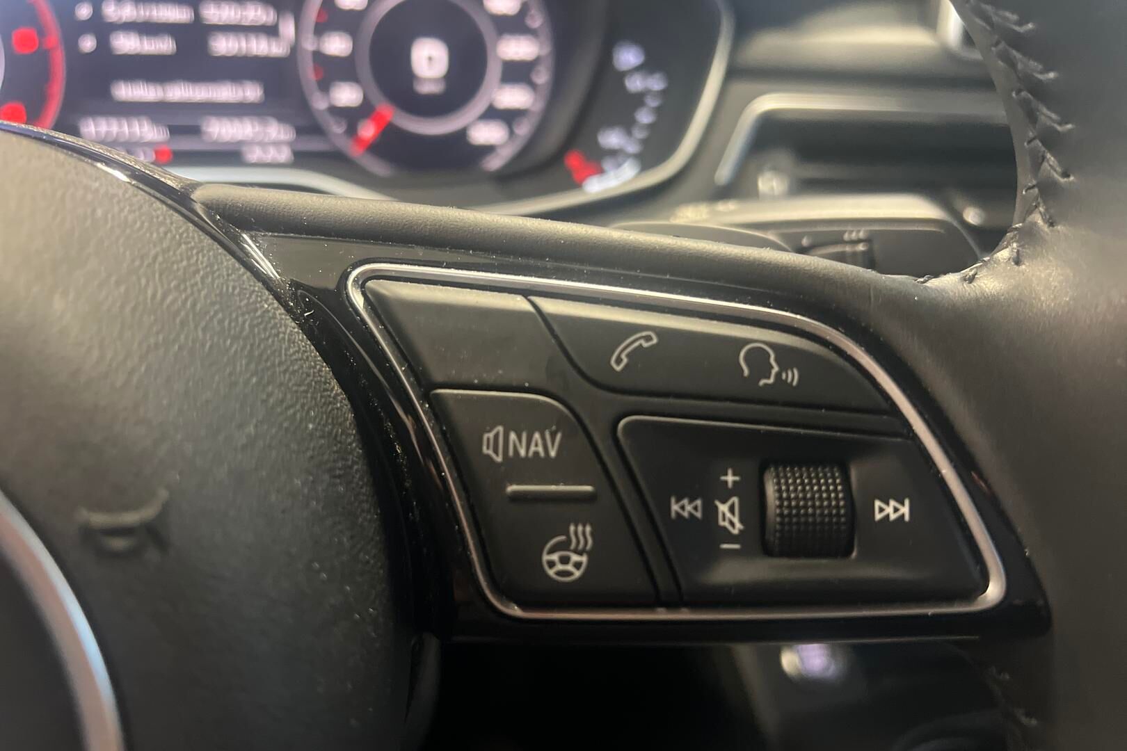 Audi A5 iso kuva 15