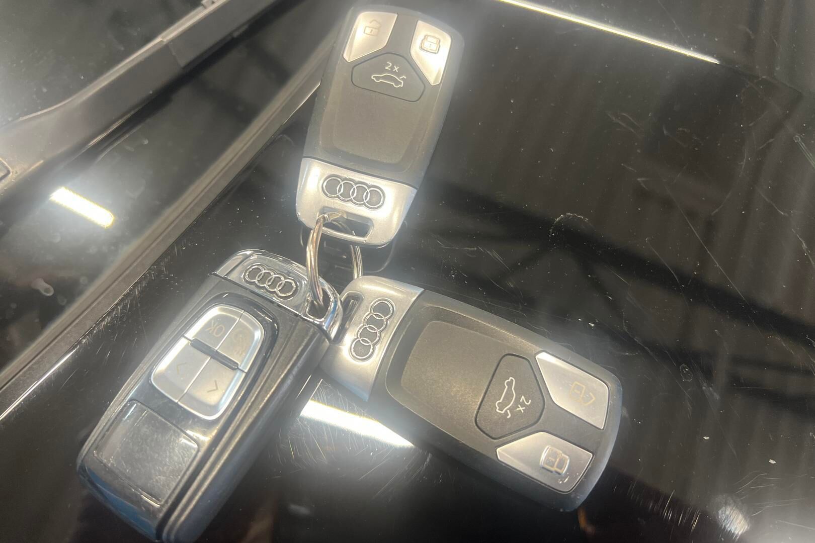 Audi A5 iso kuva 25
