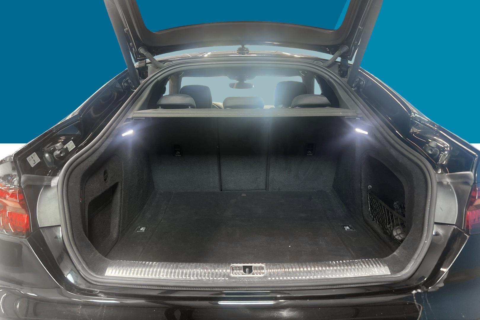 Audi A5 iso kuva 8