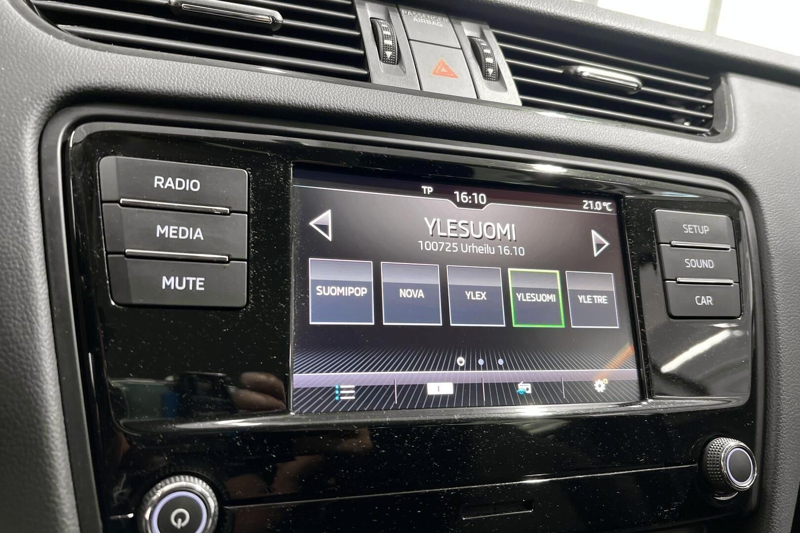 Skoda Octavia iso kuva 15