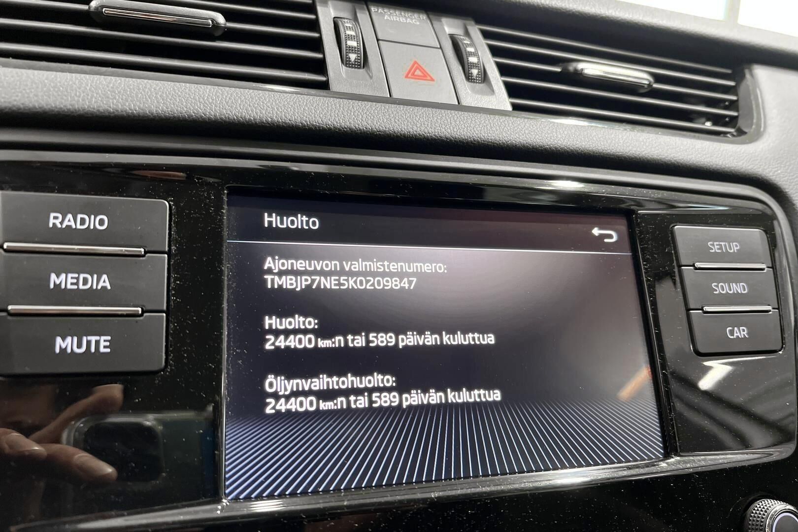 Skoda Octavia iso kuva 16