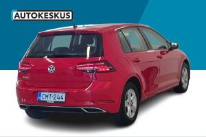 Volkswagen Golf esikatselu 5