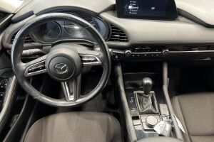 Mazda Mazda3 esikatselu 11