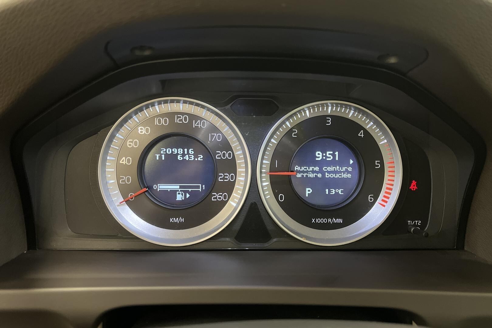 Volvo S60 iso kuva 13