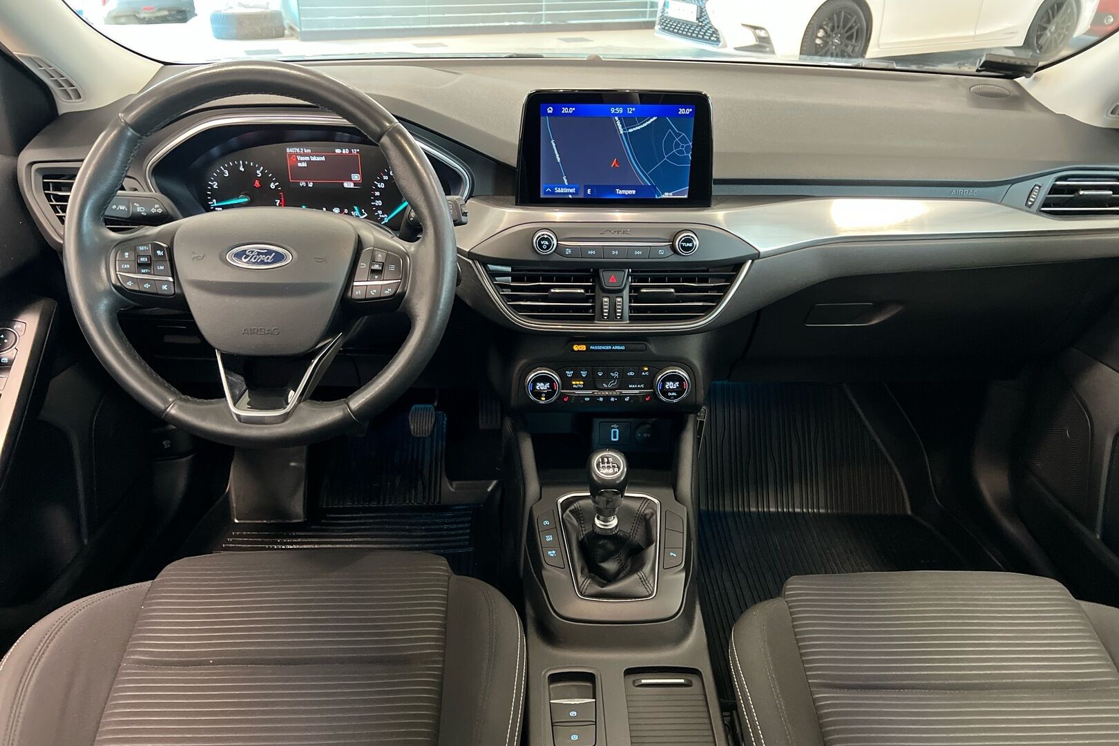 Ford Focus iso kuva 18