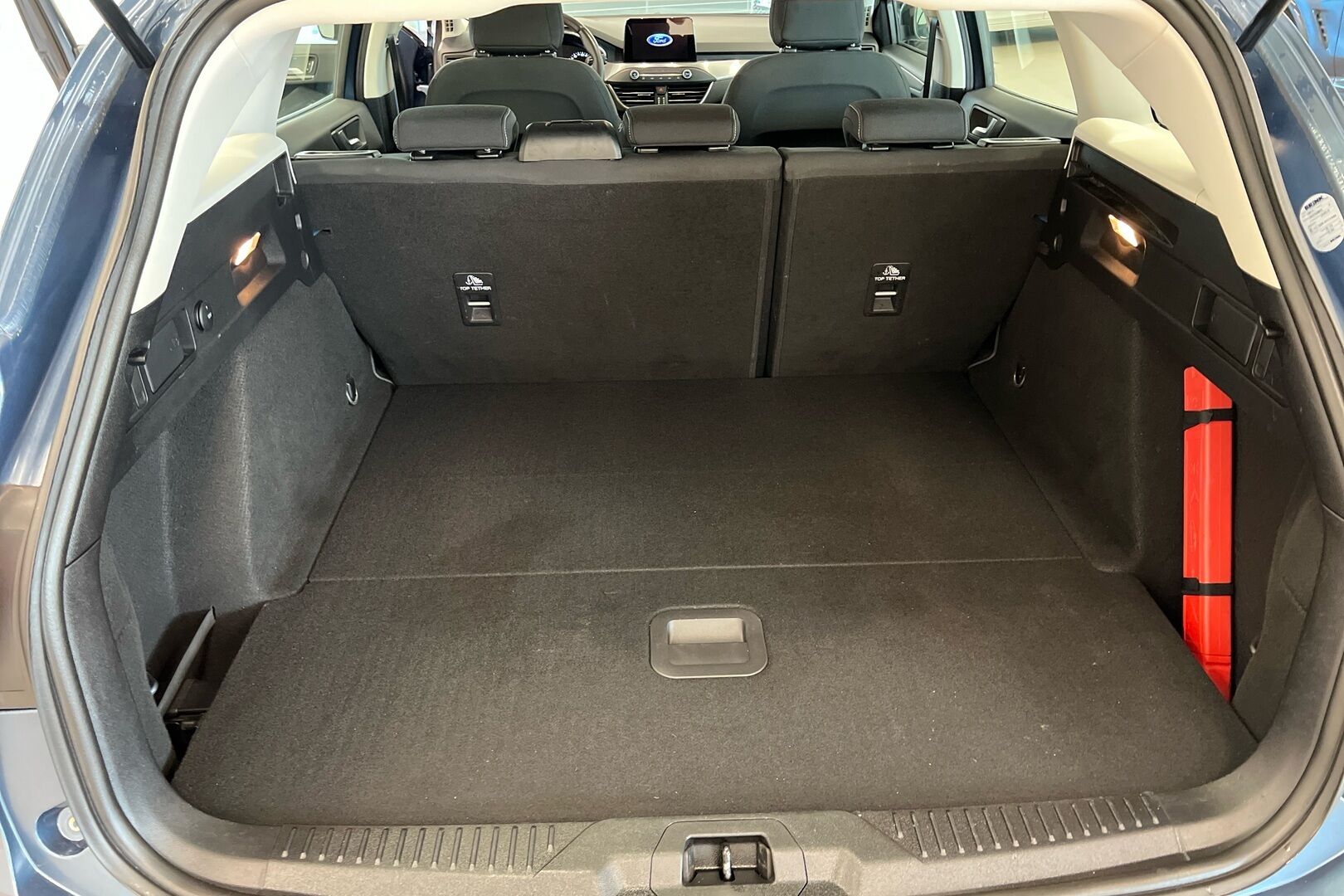 Ford Focus iso kuva 9