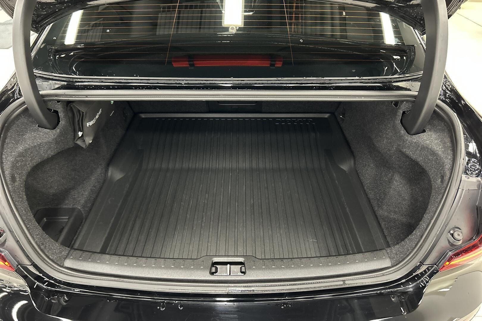 Volvo S60 iso kuva 12