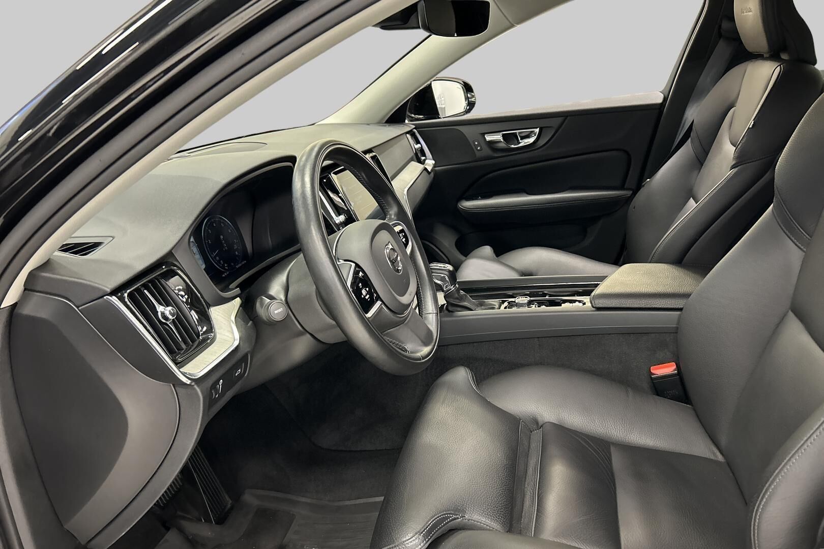 Volvo S60 iso kuva 9