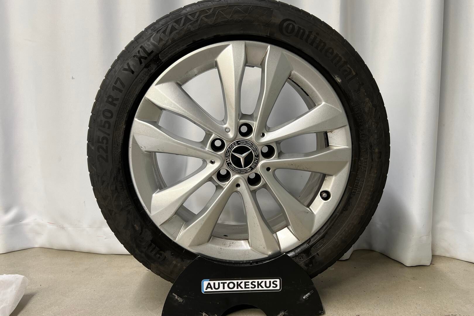 Mercedes-Benz C iso kuva 9