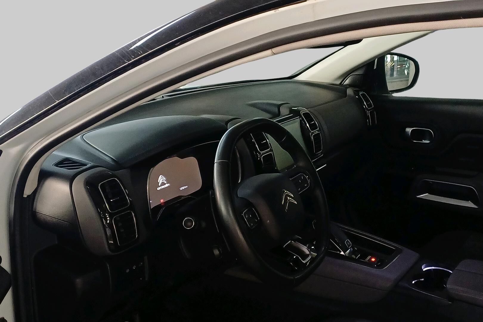 Citroen C5 Aircross iso kuva 2