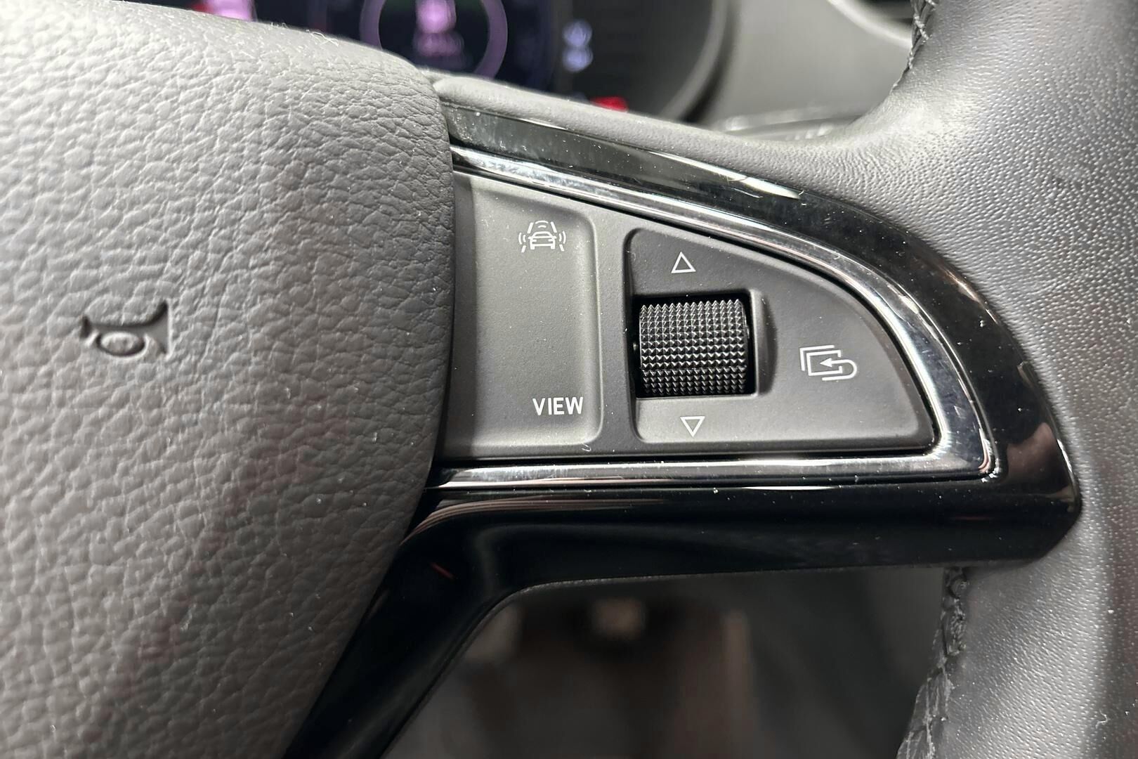 Skoda Octavia iso kuva 17