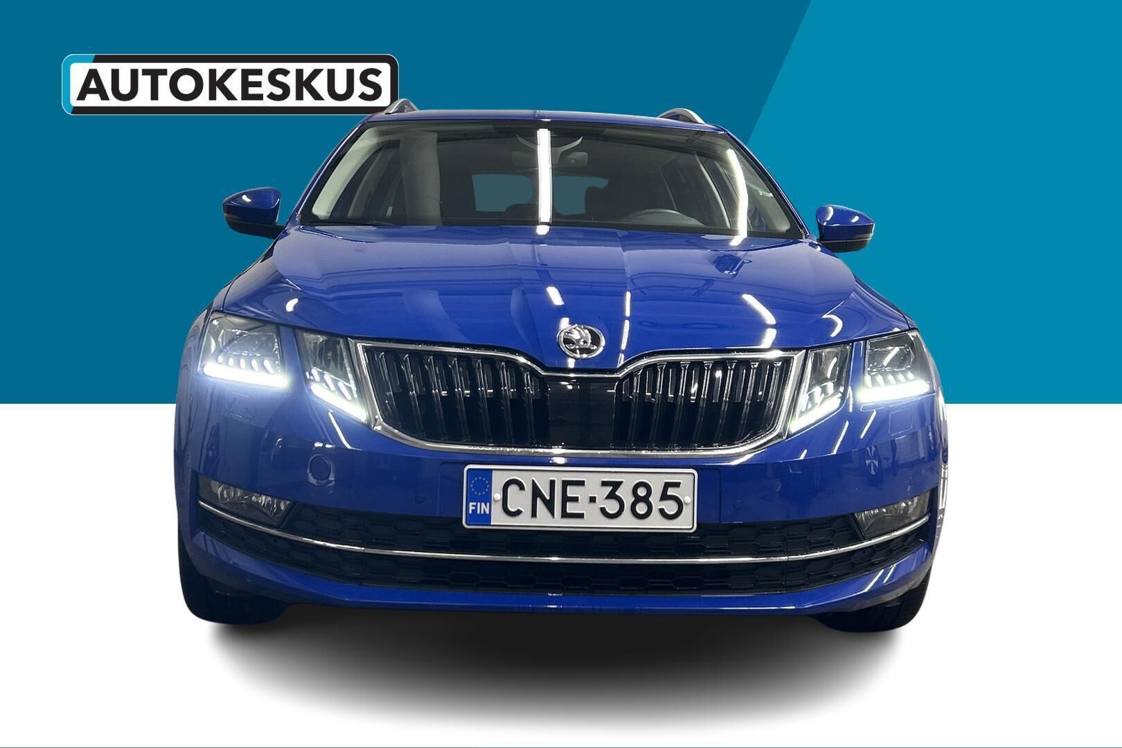 Skoda Octavia iso kuva 2