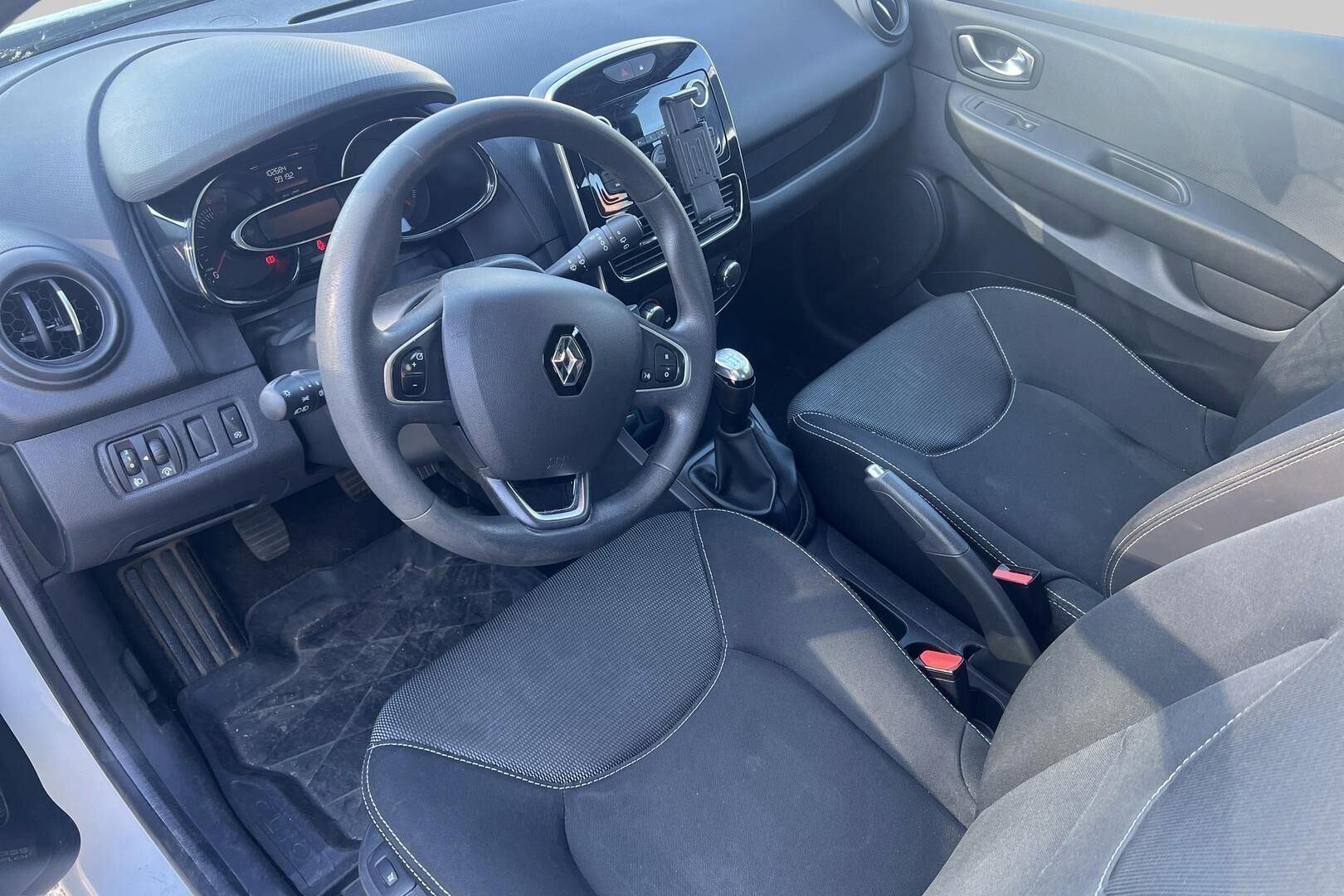 Renault Clio iso kuva 1