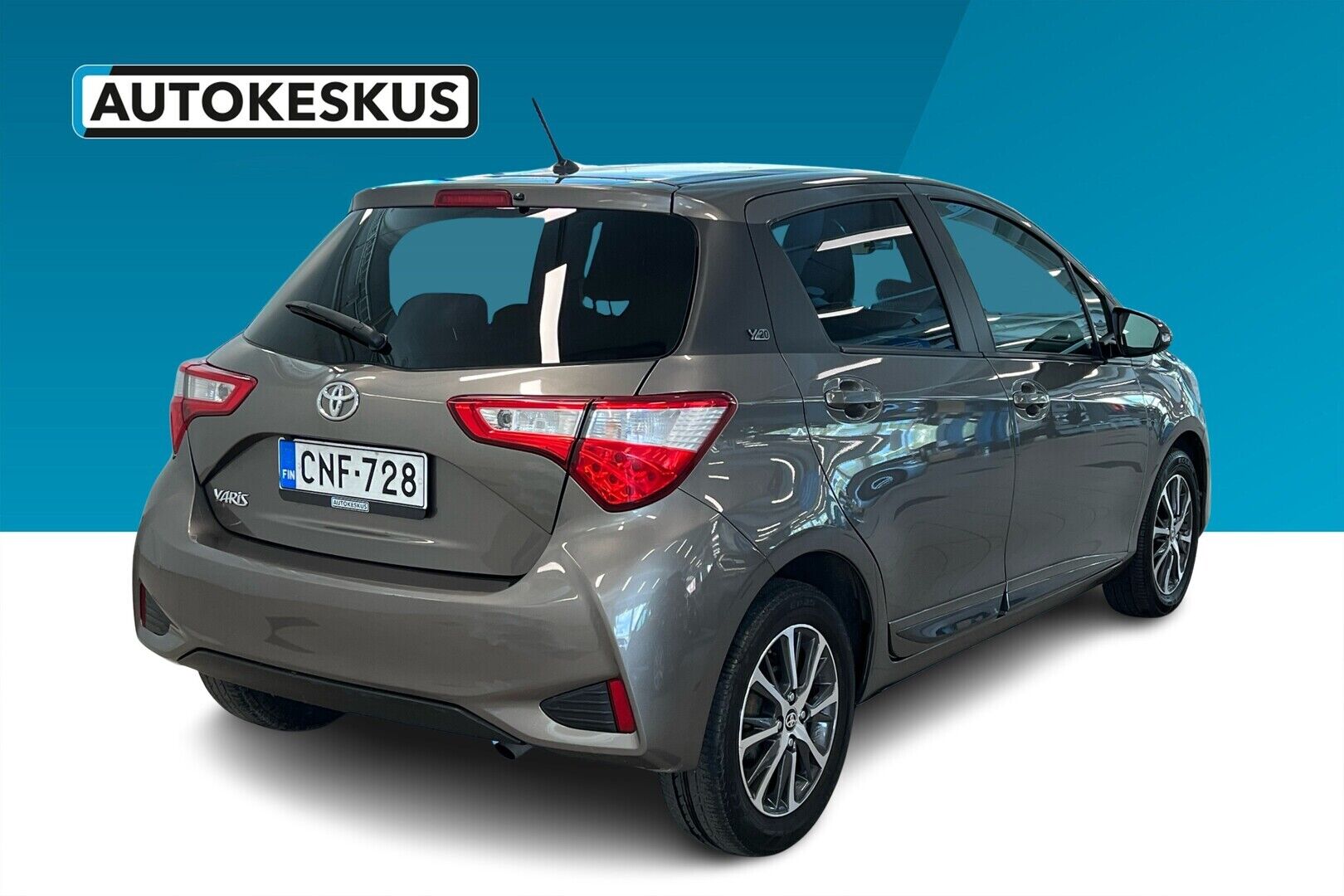 Toyota Yaris iso kuva 2