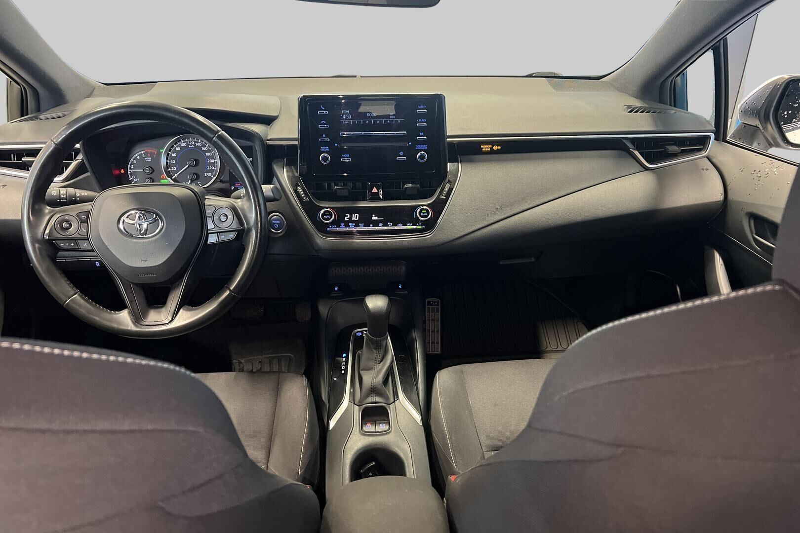Toyota Corolla iso kuva 10