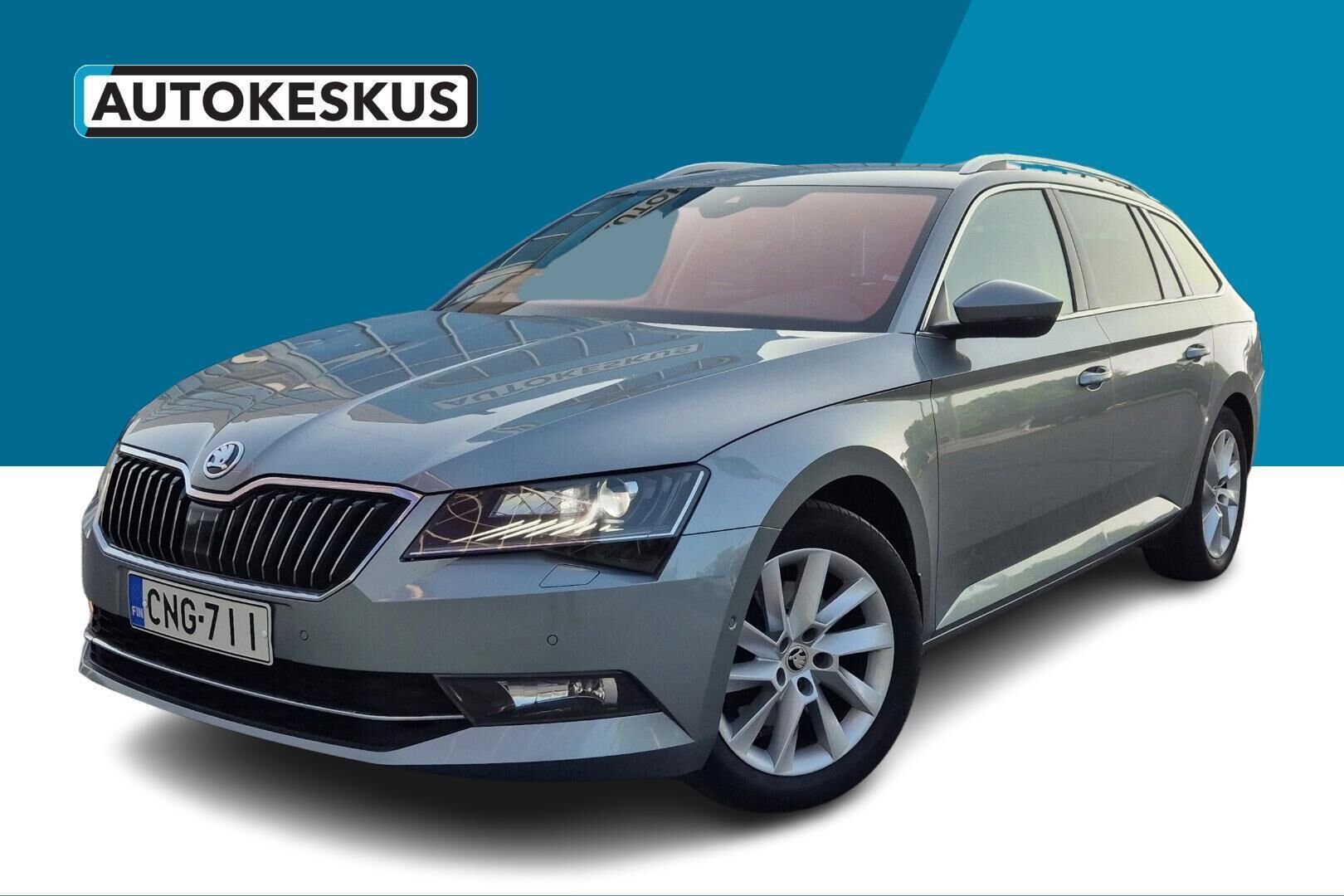 Skoda Superb iso kuva 0